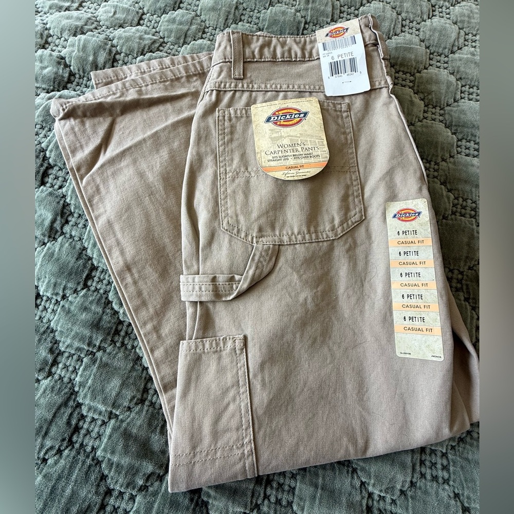 Dickies Women’s Carpenter Pants NWT Khaki Utility Workwear Casual Fit 6 Petite